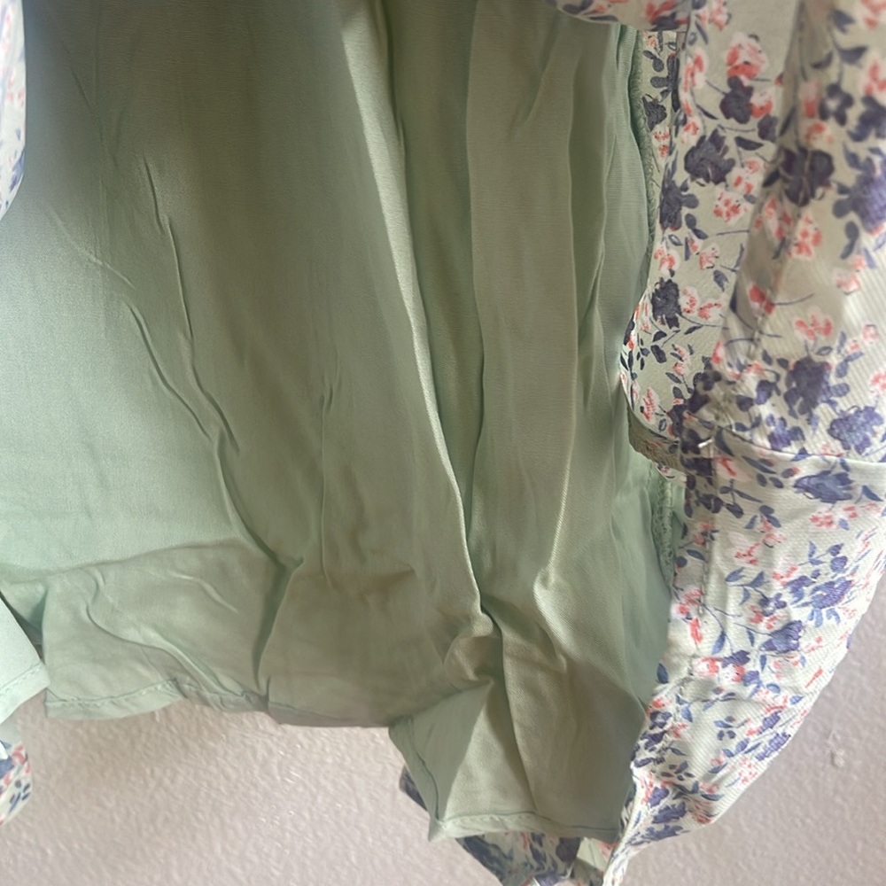 Heyson Floral Ruffle Dress - Picture 4 of 6